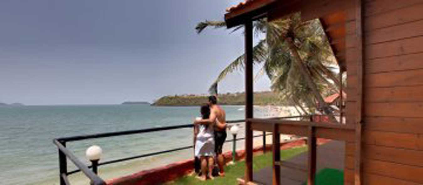 5 Star Luxury Beach Resorts In Goa Best Beach View Airport